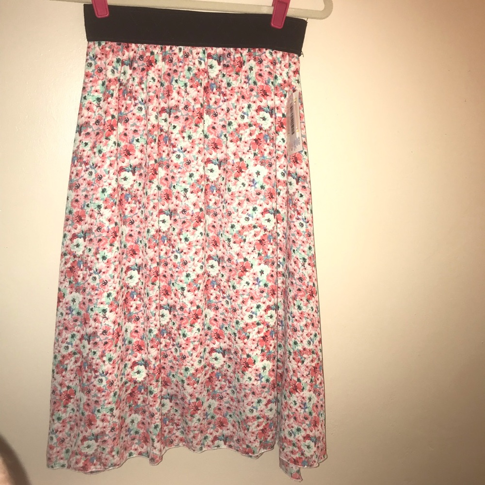 xs lularoe lola skirt